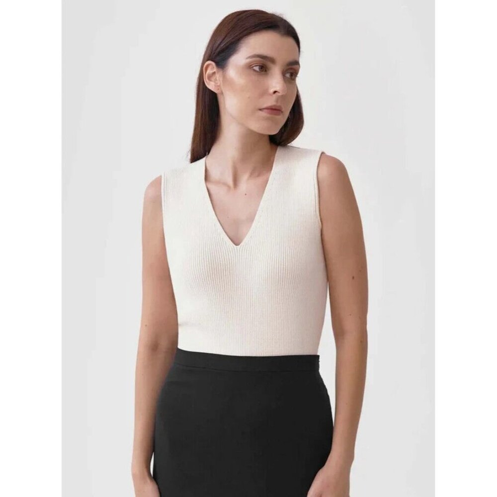Network Women's Top Double‎ V-Neck Ribbed  White Closet Staple Minimalist